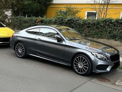Grau Gebraucht 2017 Mercedes C200 AMG line Coupé | 21.500 € (Fairer Preis)