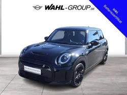 Schwarz Gebraucht 2024 Mini Cooper SE Kleinwagen | 21.890 € (Fairer Preis)