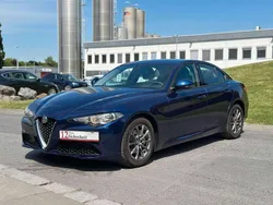 Blau Gebraucht 2018 Alfa Romeo Giulia Super Limousine | 16.990 € (Superpreis)