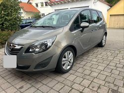 Schwarz Gebraucht 2011 Opel Meriva Innovation Van / Kleinbus | 4.000 € (Guter Preis)