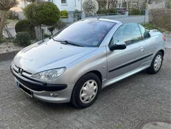 Silber Gebraucht 2001 Peugeot 206 CC Platinum Cabrio | 2.100 € (Teuer)