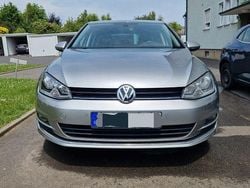 Silber Gebraucht 2016 VW Golf VII Limousine | 11.000 € (Guter Preis)