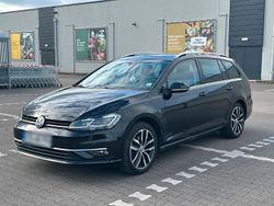 Schwarz Gebraucht 2017 VW Golf VII Kombi | 12.900 € (Etwas zu teuer)