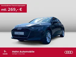 Schwarz Neu 2025 Audi A3 Sportback Ambiente Limousine | 29.906 € (Guter Preis)
