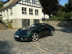 Grün Gebraucht 2021 Porsche 911 Targa 4S Chrono Cabrio | 160.000 € (Fairer Preis)