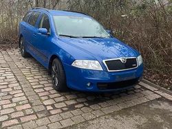 Blau Gebraucht 2006 Skoda Octavia vRS Kombi | 2.100 €