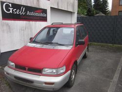 Rot Gebraucht 1993 Mitsubishi Space Runner Van / Kleinbus | 900 €