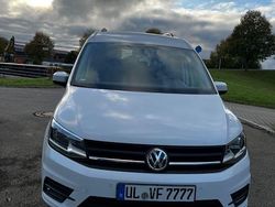 Weiß Gebraucht 2017 VW Caddy Maxi Family Van / Kleinbus | 14.100 € (Etwas zu teuer)