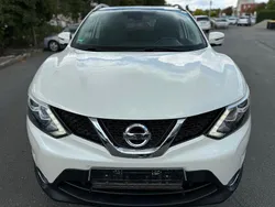 Weiß Gebraucht 2016 Nissan Qashqai N-Connecta SUV | 10.799 € (Guter Preis)