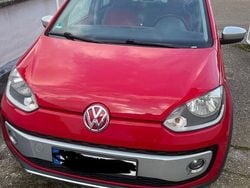 Rot Gebraucht 2013 VW cross up! Kleinwagen | 5.900 € (Guter Preis)