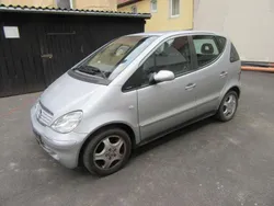 Silber Gebraucht 2002 Mercedes A140 Avantgarde Kleinwagen | 850 € (Guter Preis)