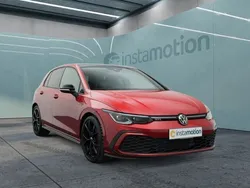 Rot Gebraucht 2024 VW Golf VIII Sound Limousine | 35.749 € (Fairer Preis)