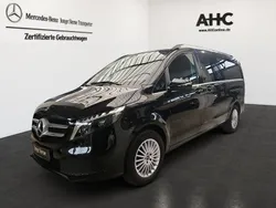 Obsidianschwarz metallic Gebraucht 2023 Mercedes V300 Van / Kleinbus | 63.427 € (Guter Preis)