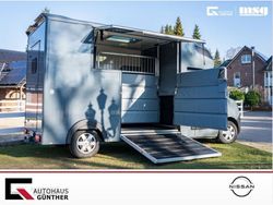 Grau Gebraucht 2024 Nissan Interstar Van | 59.990 €