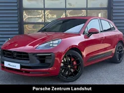 Rot Gebraucht 2022 Porsche Macan SUV | 99.490 €