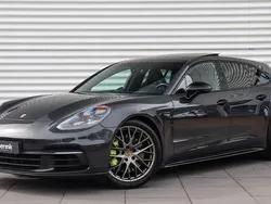 Grau Gebraucht 2018 Porsche Panamera Sport Turismo Limousine | 49.990 € (Guter Preis)