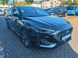 Schwarz Gebraucht 2022 Ford Focus ST Limousine | 25.990 € (Fairer Preis)
