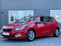 Rot Gebraucht 2014 Kia Ceed Limousine | 7.490 € (Guter Preis)