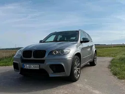 Grau Gebraucht 2010 BMW X5 M SUV | 16.100 € (Etwas zu teuer)