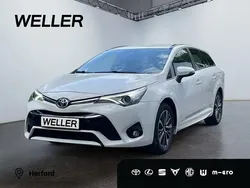 Weiß Gebraucht 2016 Toyota Avensis Edition-S Kombi | 14.990 € (Etwas zu teuer)