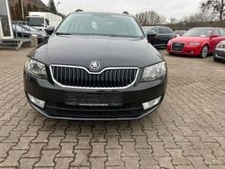Schwarz Gebraucht 2017 Skoda Octavia Style Kombi | 9.390 € (Superpreis)