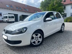 Weiß Gebraucht 2009 VW Golf VI Comfortline Limousine | 10.499 € (Teuer)