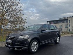 Grau Gebraucht 2011 Audi Q7 Comfort SUV | 14.000 € (Fairer Preis)