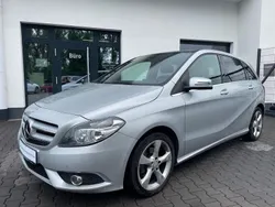 Polarsilber metalliclack Gebraucht 2014 Mercedes B180 Van / Kleinbus | 9.450 € (Guter Preis)