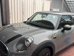 Grau Gebraucht 2019 Mini ONE Kleinwagen | 12.200 € (Guter Preis)