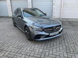 Grau Gebraucht 2020 Mercedes C300 AMG Limousine | 33.900 € (Etwas zu teuer)