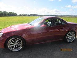 Rot Gebraucht 2002 Mercedes SLK230 Cabrio | 6.800 € (Etwas zu teuer)