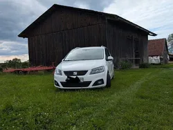 Weiß Gebraucht 2016 Seat Alhambra CONNECT Van / Kleinbus | 20.900 € (Fairer Preis)