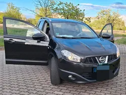 Schwarz Gebraucht 2013 Nissan Qashqai +2 SUV | 12.700 € (Teuer)