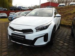 Weiß Gebraucht 2023 Kia XCeed Vision SUV | 20.850 € (Fairer Preis)