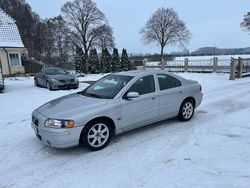 Grau Gebraucht 2005 Volvo S60 Limousine | 3.990 € (Fairer Preis)