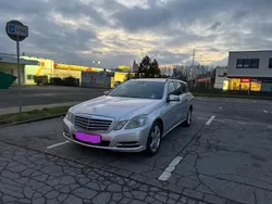 Grau Gebraucht 2010 Mercedes E220 Kombi | 6.000 €