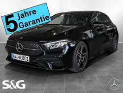 Metalliclack kosmosschwarz Gebraucht 2025 Mercedes A180 AMG Limousine | 39.390 € (Teuer)