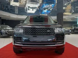 Santorini black (metallic) Gebraucht 2013 Land Rover Range Rover Vogue SUV | 28.980 €