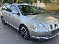 Silver metallic Gebraucht 2003 Toyota Avensis Kombi | 3.590 € (Fairer Preis)