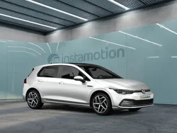 Weiß Gebraucht 2022 VW Golf VIII Style Limousine | 23.430 € (Fairer Preis)