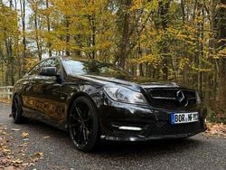 Schwarz Gebraucht 2015 Mercedes C63 AMG AMG line Coupé | 16.200 €