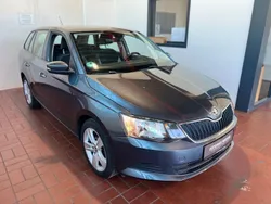 Grau Gebraucht 2016 Skoda Fabia Ambition Kombi | 7.999 € (Fairer Preis)
