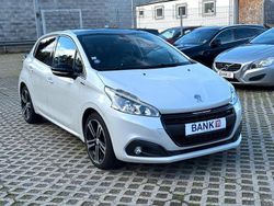 Weiß Gebraucht 2018 Peugeot 208 GT-line Kleinwagen | 7.900 € (Fairer Preis)