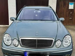 Blau Gebraucht 2005 Mercedes E220 Avantgarde Kombi | 4.950 € (Etwas zu teuer)