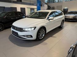 Weiß Gebraucht 2022 VW Passat Limousine | 22.490 € (Fairer Preis)