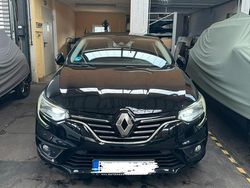 Schwarz Gebraucht 2019 Renault Mégane Coupé Coupé | 14.900 €
