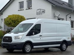 Weiß Gebraucht 2017 Ford Transit Trend Van / Kleinbus | 16.990 € (Fairer Preis)