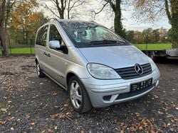 Silber Gebraucht 2004 Mercedes Vaneo Edition Van / Kleinbus | 699 € (Superpreis)