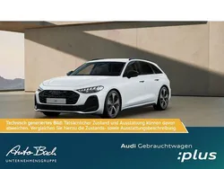 Weiß (gletscherweiß metallic) Gebraucht 2024 Audi A5 S-Line Coupé | 45.370 € (Guter Preis)