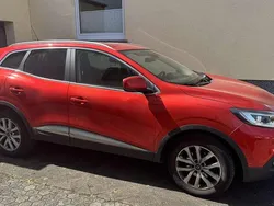 Rot Gebraucht 2016 Renault Kadjar Experience SUV | 10.800 € (Fairer Preis)